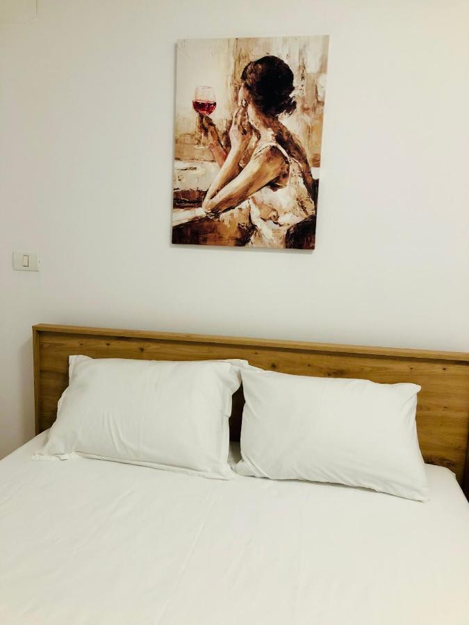 Ultra-Central Modern And Big Apartments In Union Square U41-U44 Timisoara Exterior photo